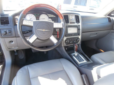 2005 Chrysler 300  Touring