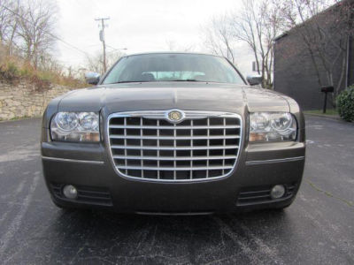 2010 Chrysler 300  Touring