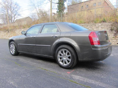 2010 Chrysler 300  Touring