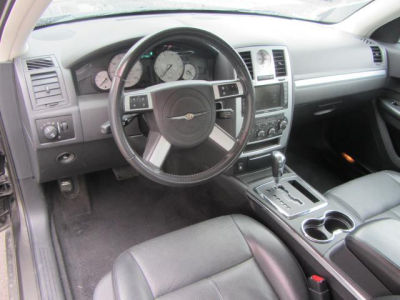 2010 Chrysler 300  Touring