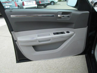 2009 Chrysler 300  Touring