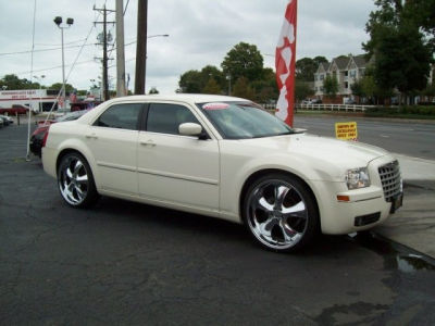 2005 Chrysler 300  Touring