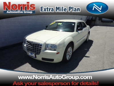 2008 Chrysler 300  LX