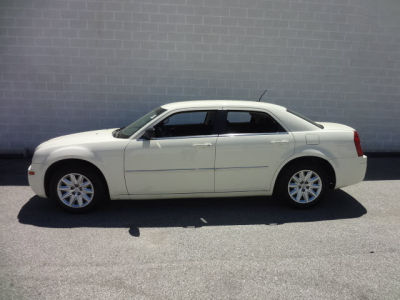 2008 Chrysler 300  LX
