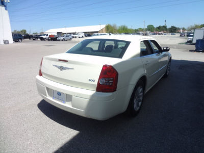 2008 Chrysler 300  LX