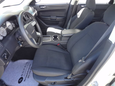 2008 Chrysler 300  LX