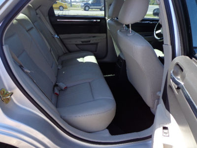 2005 Chrysler 300  Touring
