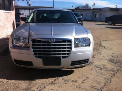 2008 Chrysler 300  LX