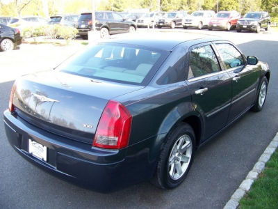 2007 Chrysler 300  Base