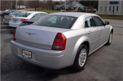 2007 Chrysler 300  Base
