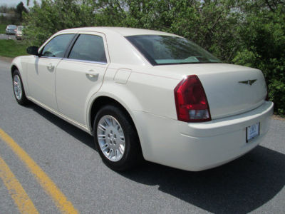 2007 Chrysler 300  Base