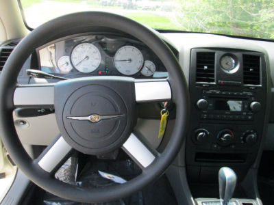 2007 Chrysler 300  Base