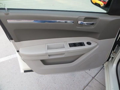 2008 Chrysler 300  Touring