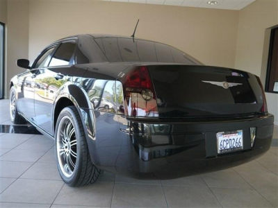 2008 Chrysler 300  LX