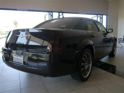 2008 Chrysler 300  LX