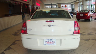 2008 Chrysler 300  LX