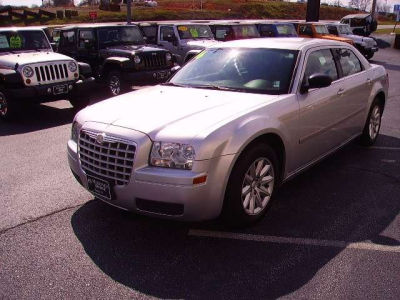 2006 Chrysler 300  Base