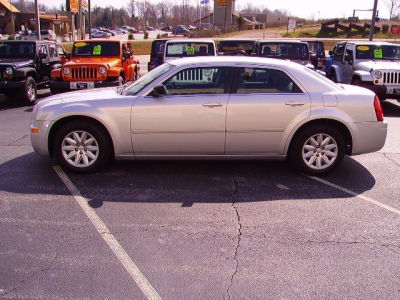 2006 Chrysler 300  Base