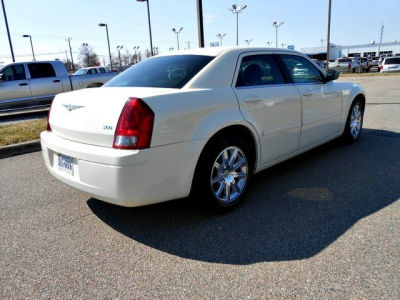2006 Chrysler 300  Base