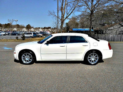 2006 Chrysler 300  Base