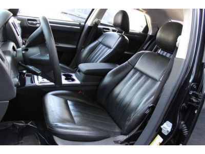 2008 Chrysler 300  LX