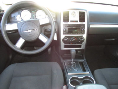 2010 Chrysler 300  Touring