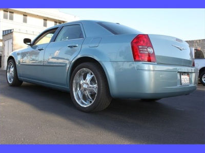 2009 Chrysler 300  LX