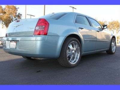 2009 Chrysler 300  LX