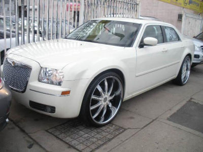 2005 Chrysler 300  Touring