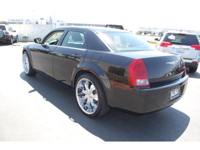 2006 Chrysler 300  Base