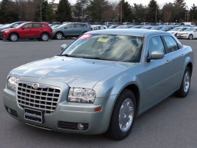 2005 Chrysler 300  Touring