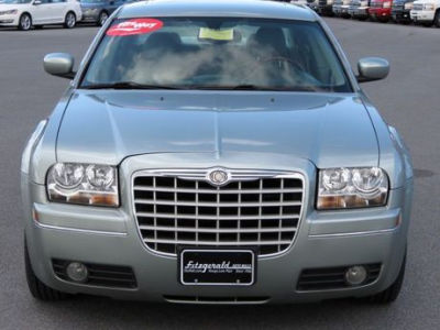 2005 Chrysler 300  Touring