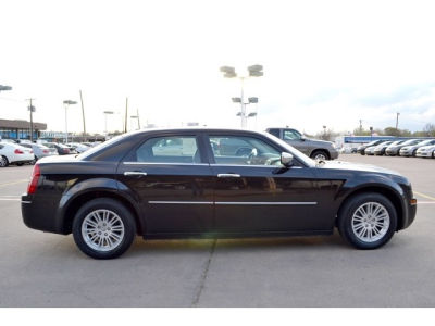 2010 Chrysler 300  Touring