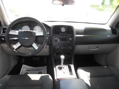 2007 Chrysler 300  Base