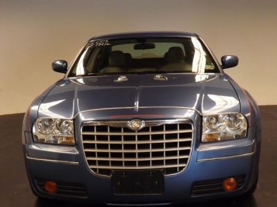 2007 Chrysler 300  4dr Sdn 300 Touring RWD