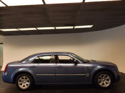 2007 Chrysler 300  4dr Sdn 300 Touring RWD