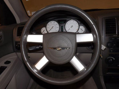 2007 Chrysler 300  4dr Sdn 300 Touring RWD