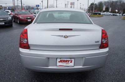 2009 Chrysler 300 LX