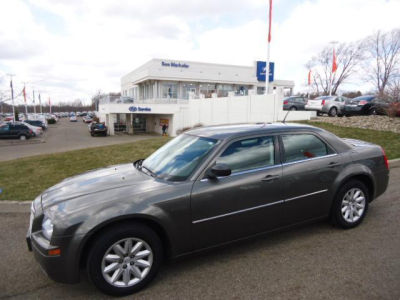 2008 Chrysler 300  LX