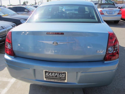 2009 Chrysler 300  LX