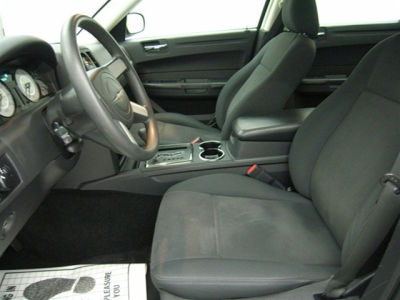 2008 Chrysler 300  LX