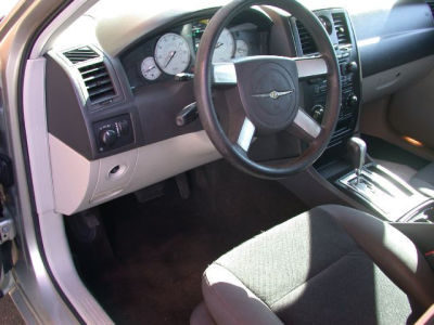 2006 Chrysler 300 Base
