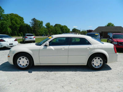 2005 Chrysler 300  Touring