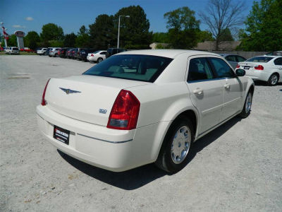 2005 Chrysler 300  Touring