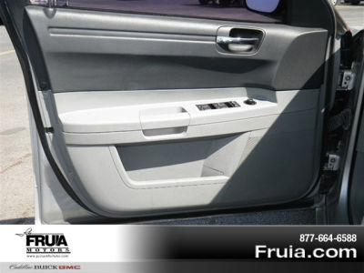 2007 Chrysler 300  Base