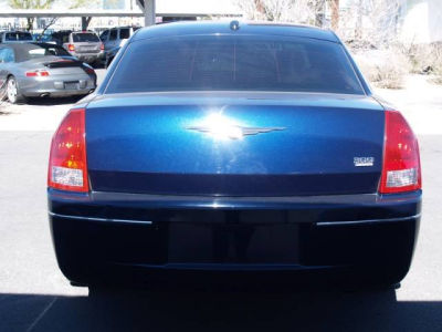 2005 Chrysler 300  Touring