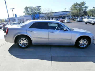 2005 Chrysler 300  Touring