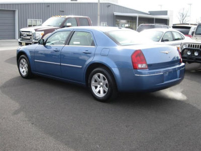 2007 Chrysler 300  TOUR