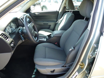 2005 Chrysler 300  Base