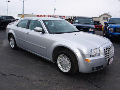 2005 Chrysler 300  Touring